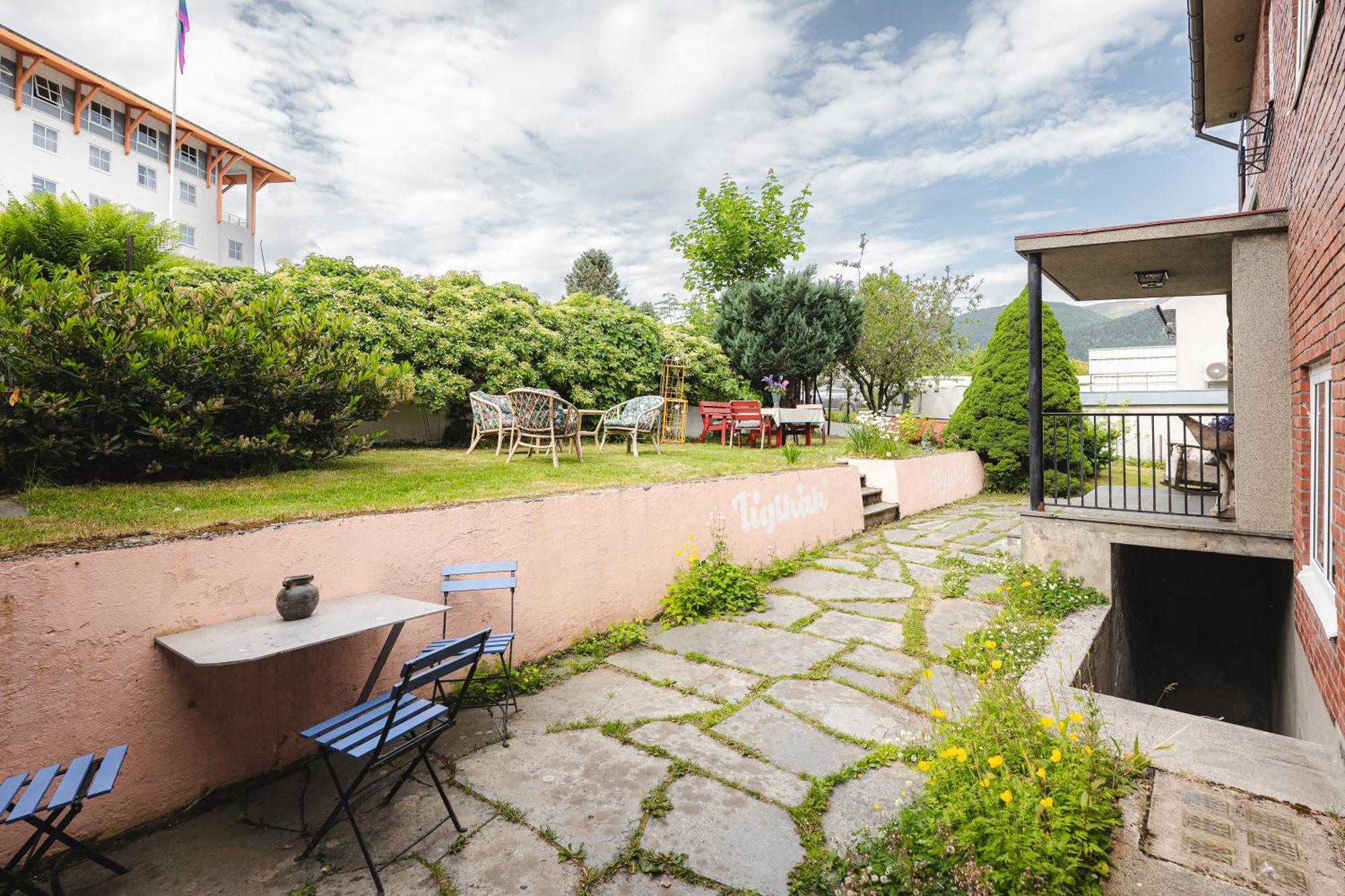 Tiglkak Hostel อองดาลส์เนส ภายนอก รูปภาพ