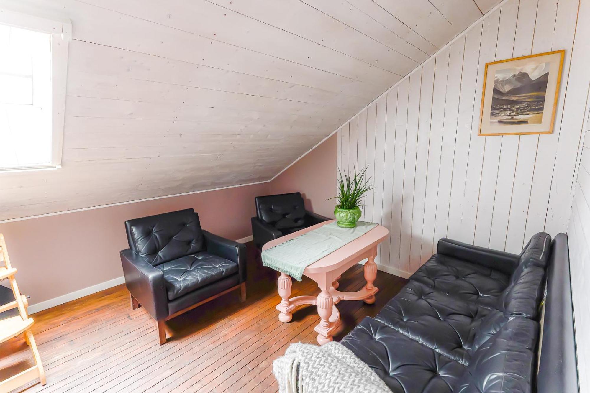 Tiglkak Hostel อองดาลส์เนส ภายนอก รูปภาพ