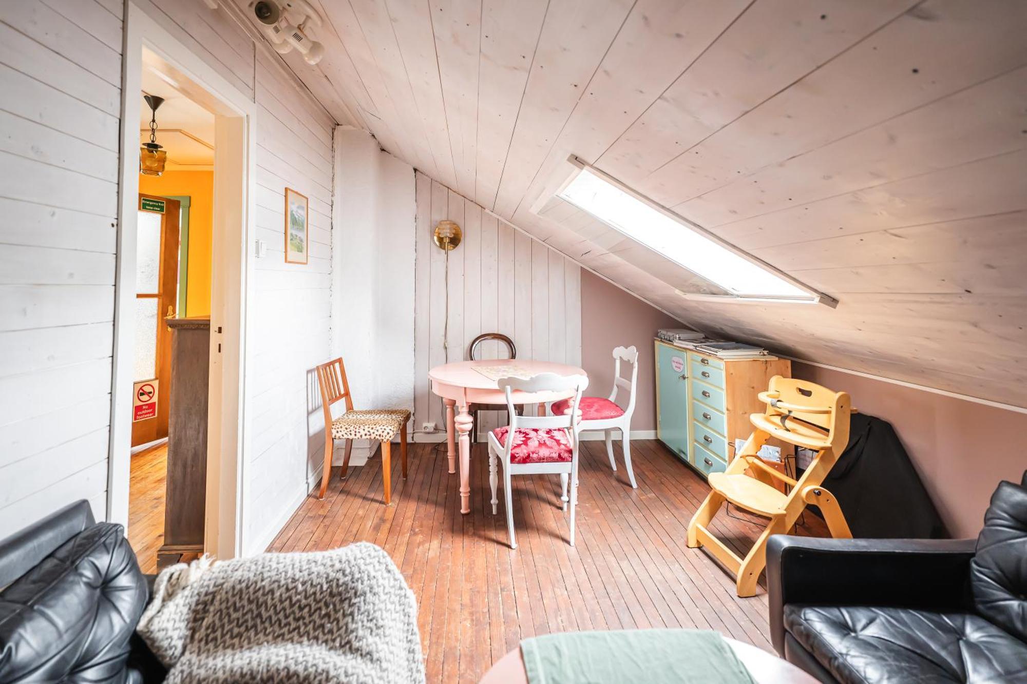 Tiglkak Hostel อองดาลส์เนส ภายนอก รูปภาพ